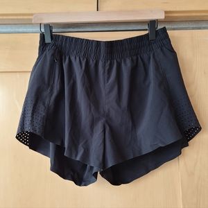 Athleta Hustle Running Shorts, Black, 3" Length, Size Medium